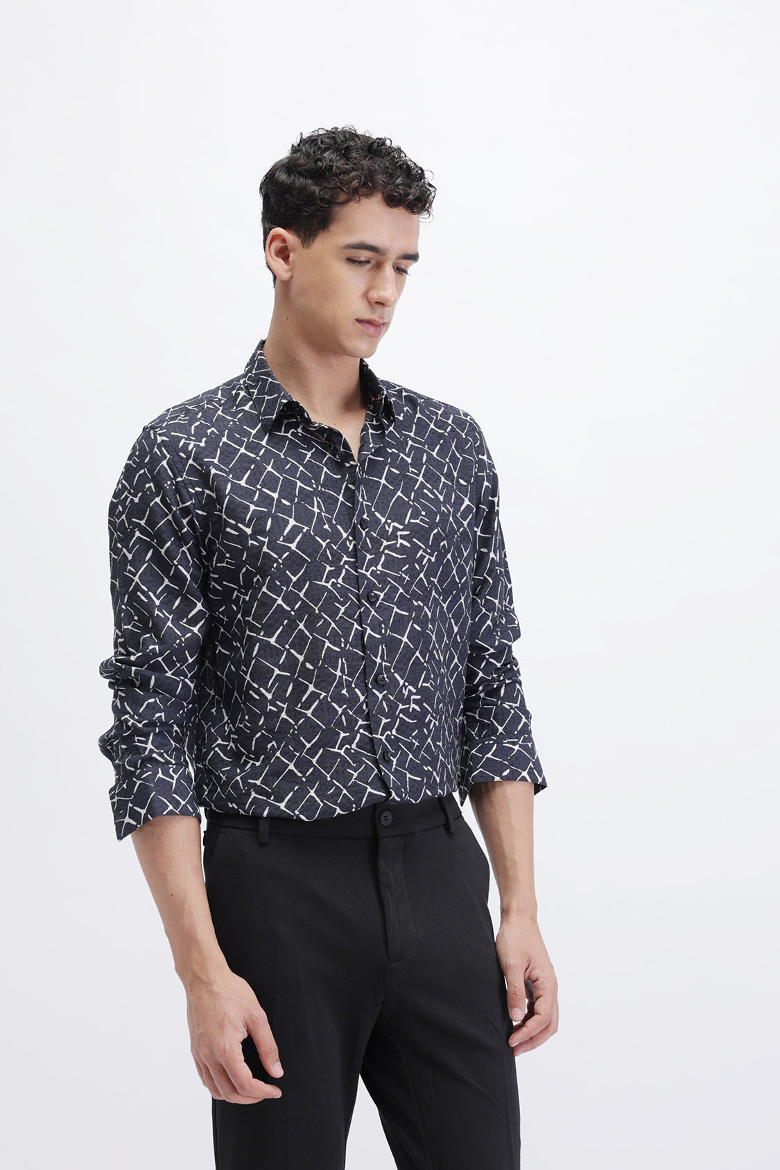 ABSTRACT PRINTED SLIM FIT SHIRT