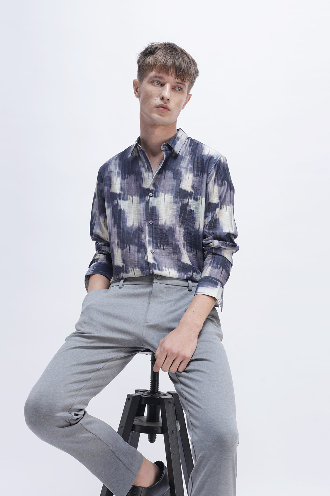 ABSTRACT PRINTED SLIM FIT SHIRT