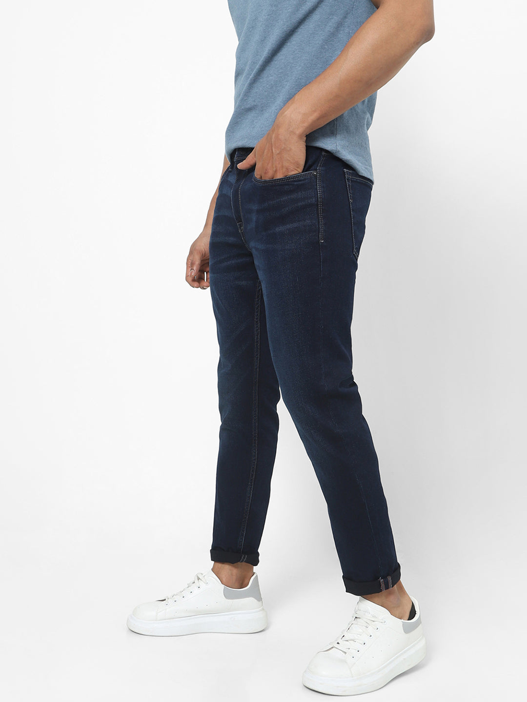 Men Slim Mid Rise Blue Jeans