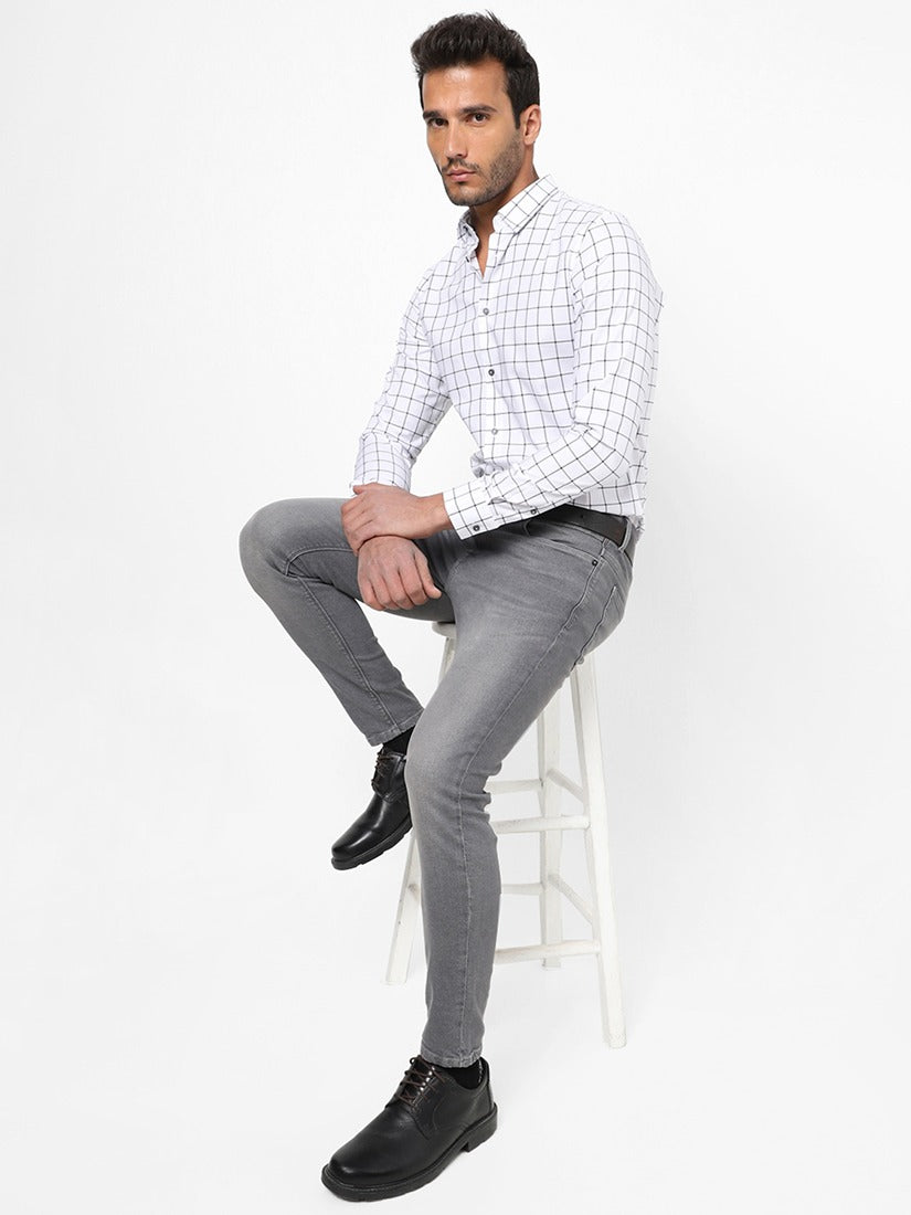 Men Slim Mid Rise Grey Jeans