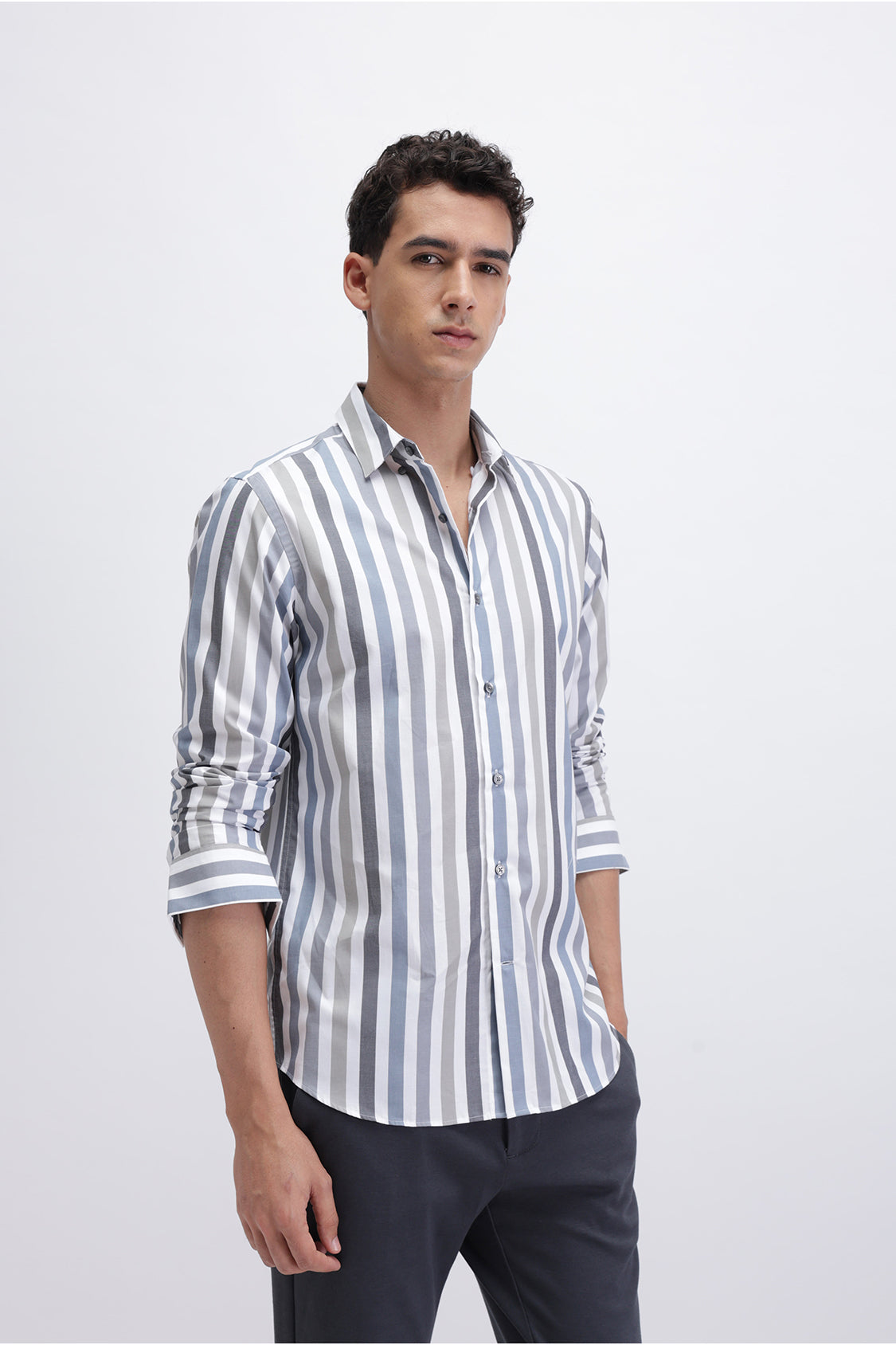 VERTICAL STRIPED SHIRT