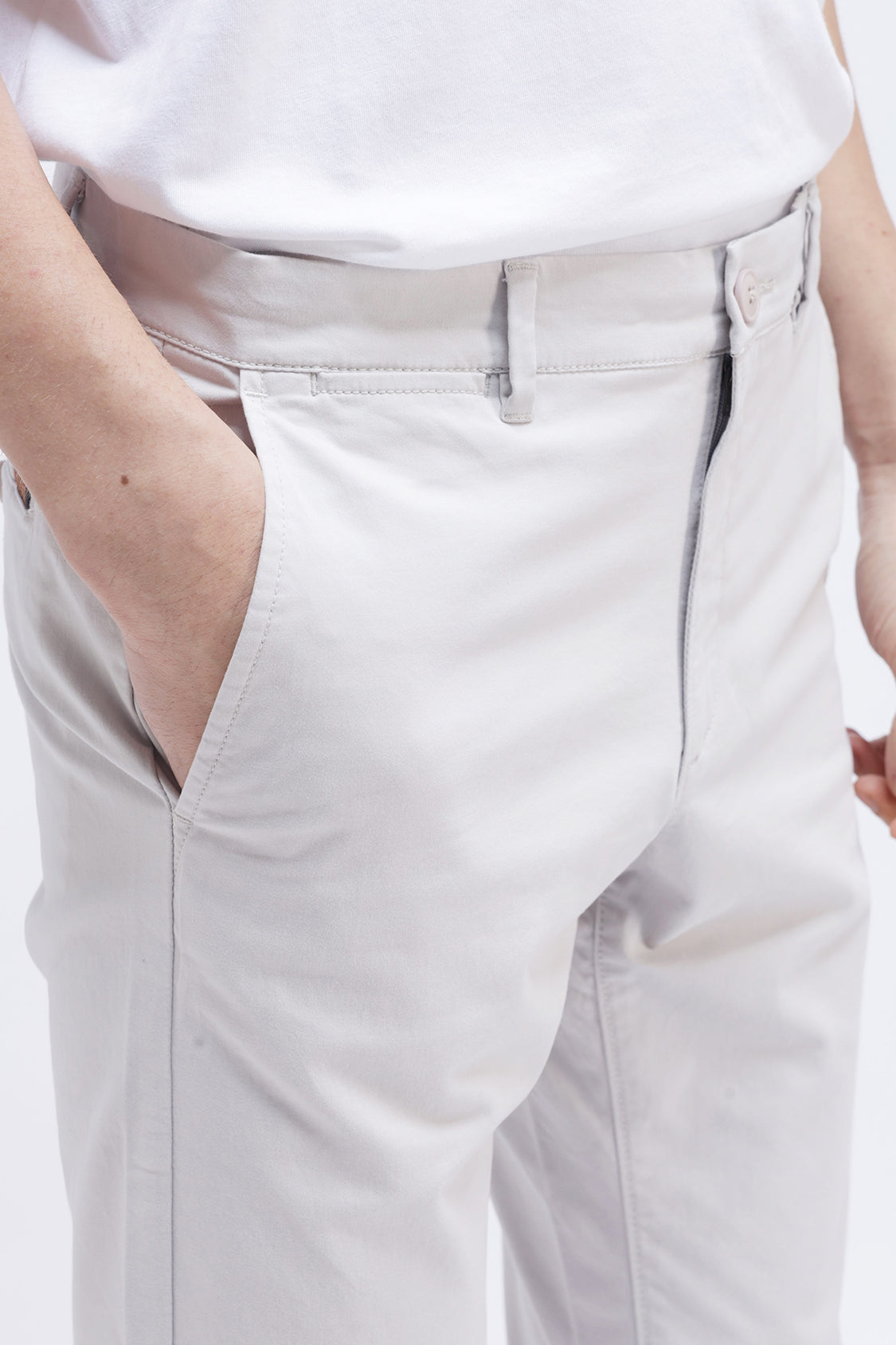 SLIM FIT CASUAL TROUSER