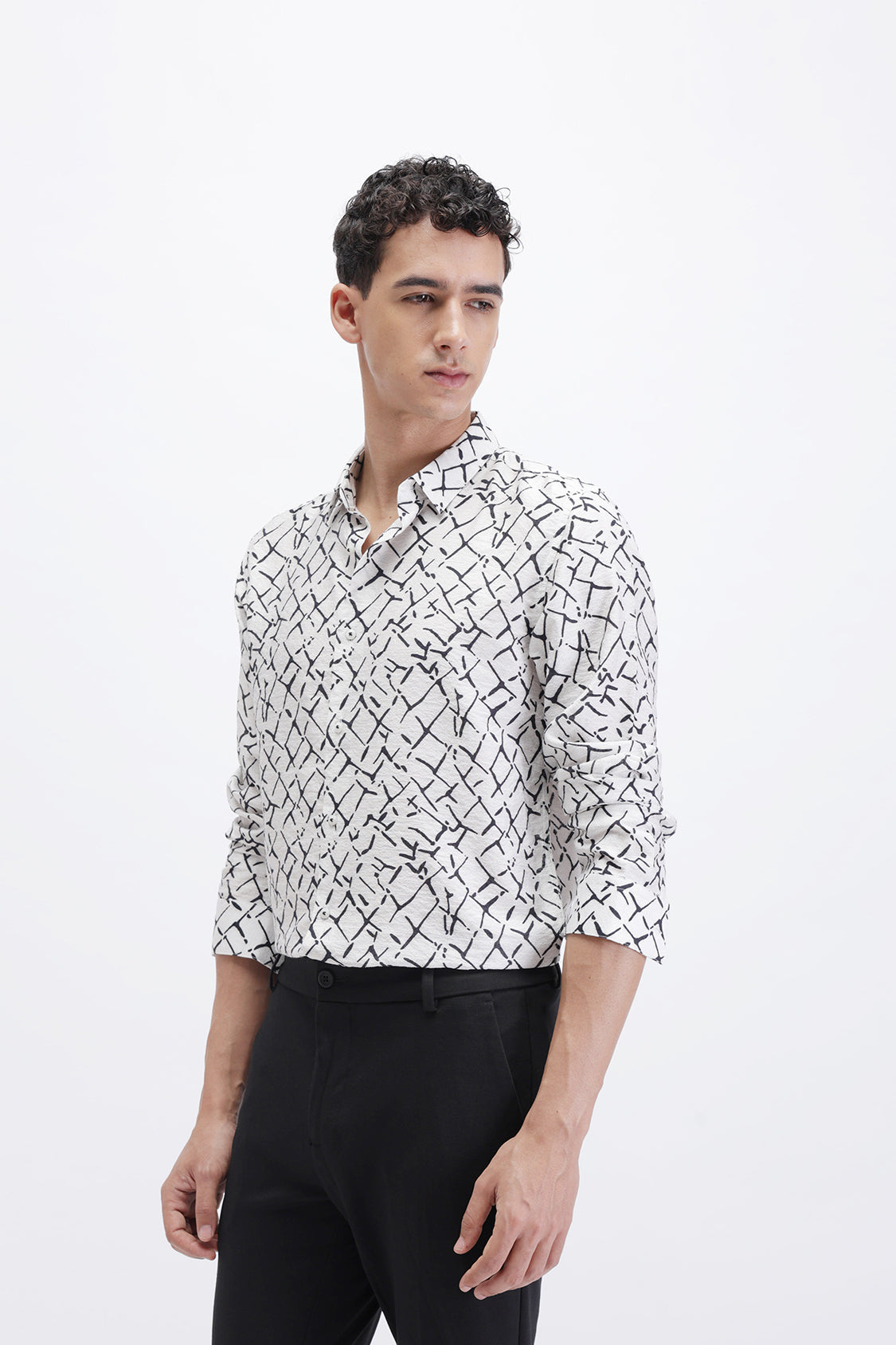 ABSTRACT PRINTED SLIM FIT SHIRT