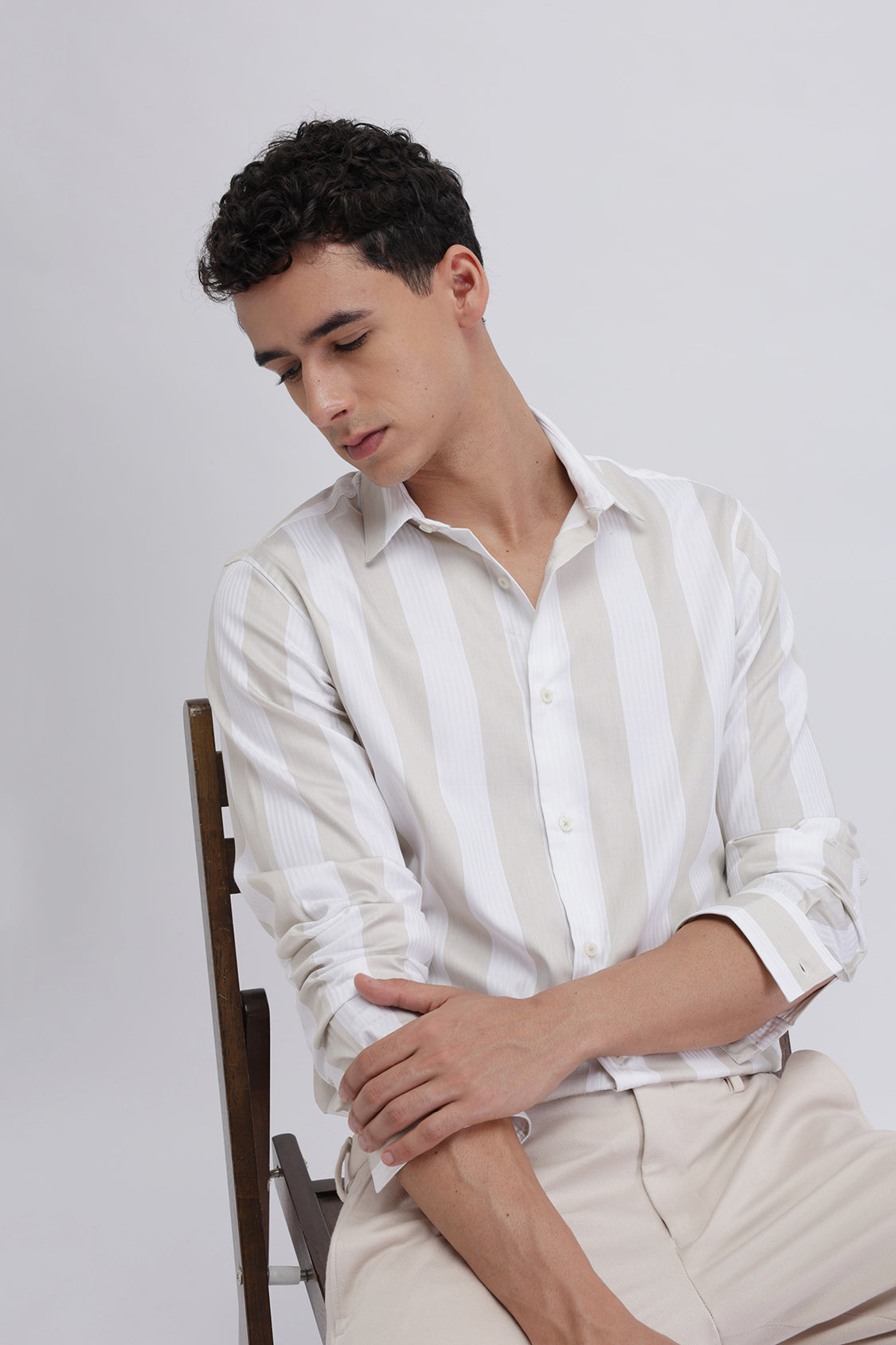 STRIPED SLIM FIT SHIRT