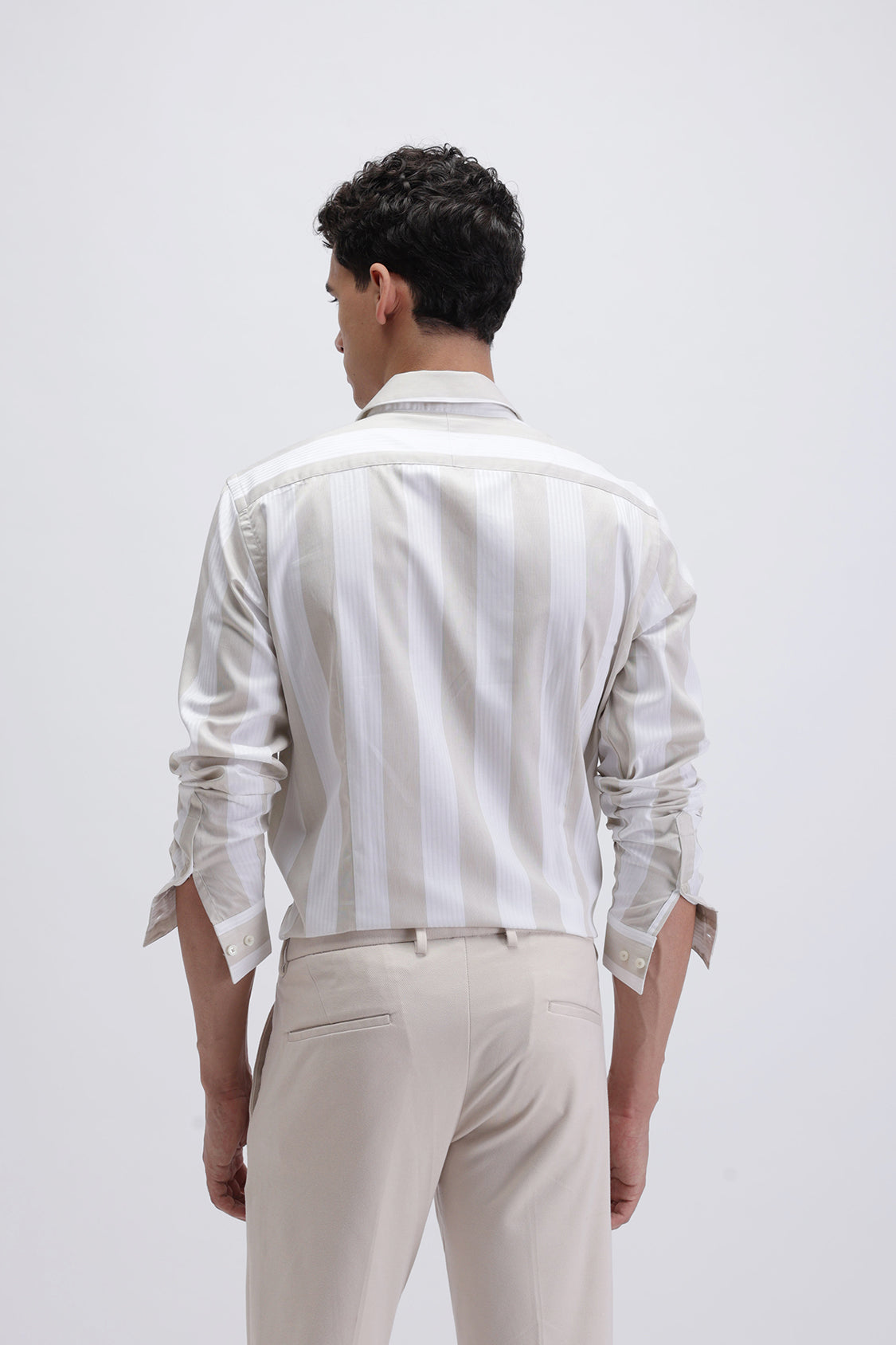 STRIPED SLIM FIT SHIRT