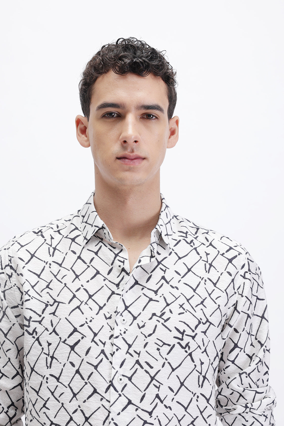 ABSTRACT PRINTED SLIM FIT SHIRT