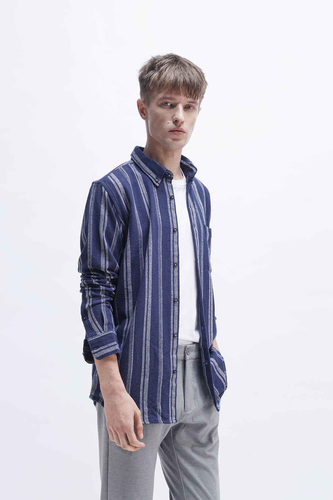 VERTICAL STRIPED SLIM FIT SHIRT