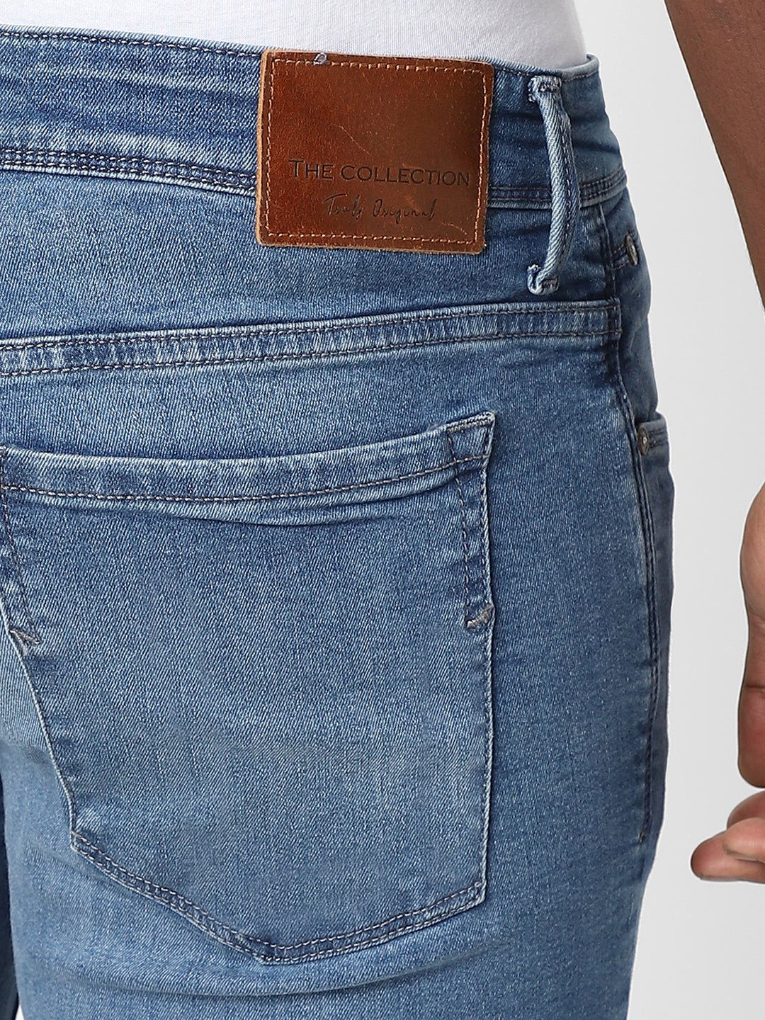 Men Slim Mid Rise Blue Jeans