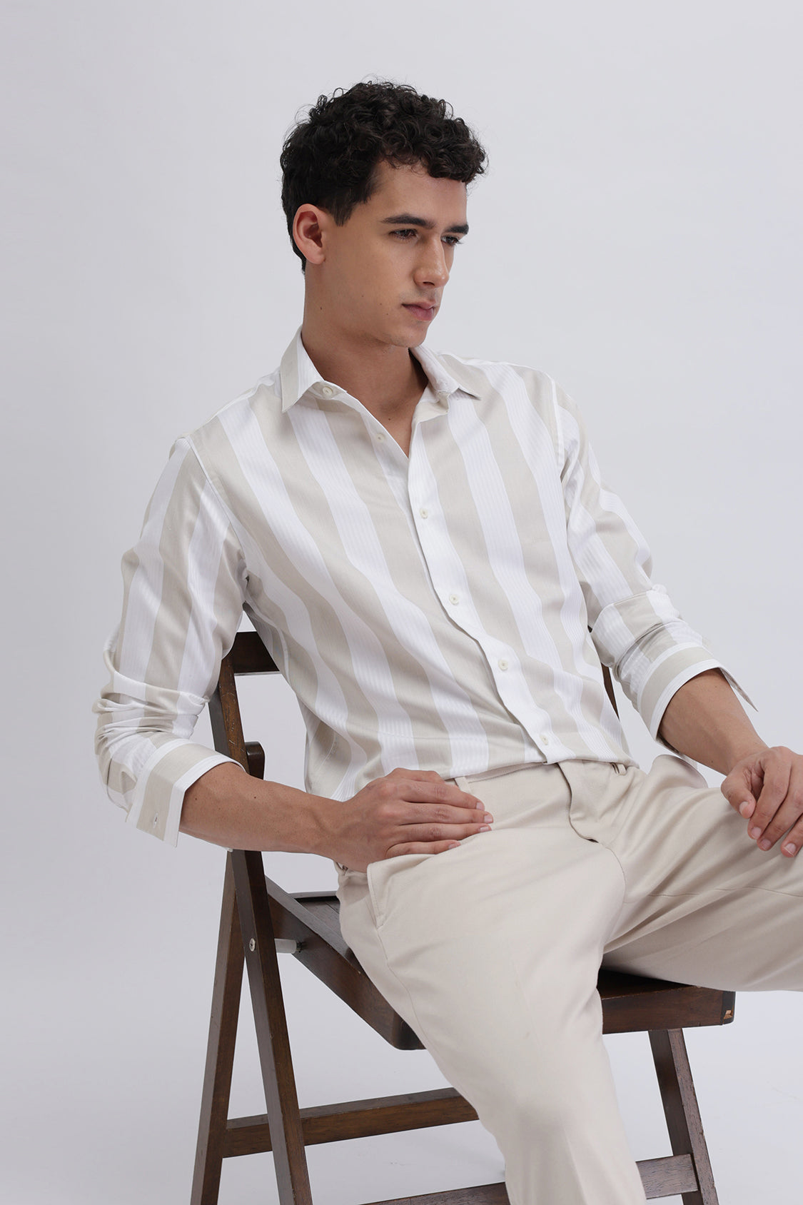 STRIPED SLIM FIT SHIRT
